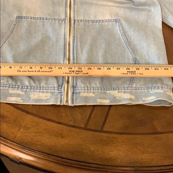 #Jacket Jackson - Picture 11 of 12